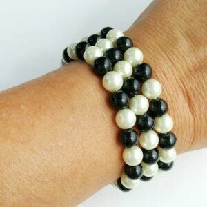 Vintage stretch black and white pearl cuff bracelet